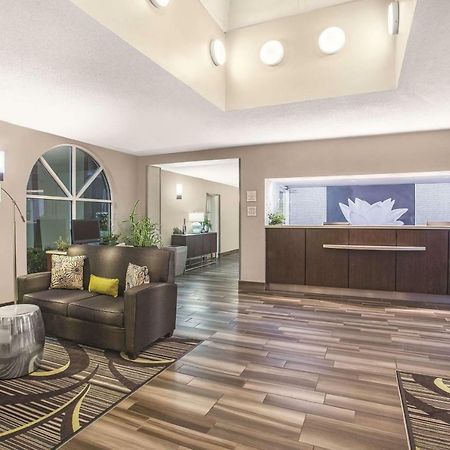 La Quinta by Wyndham Fort Lauderdale Tamarac Bagian luar foto