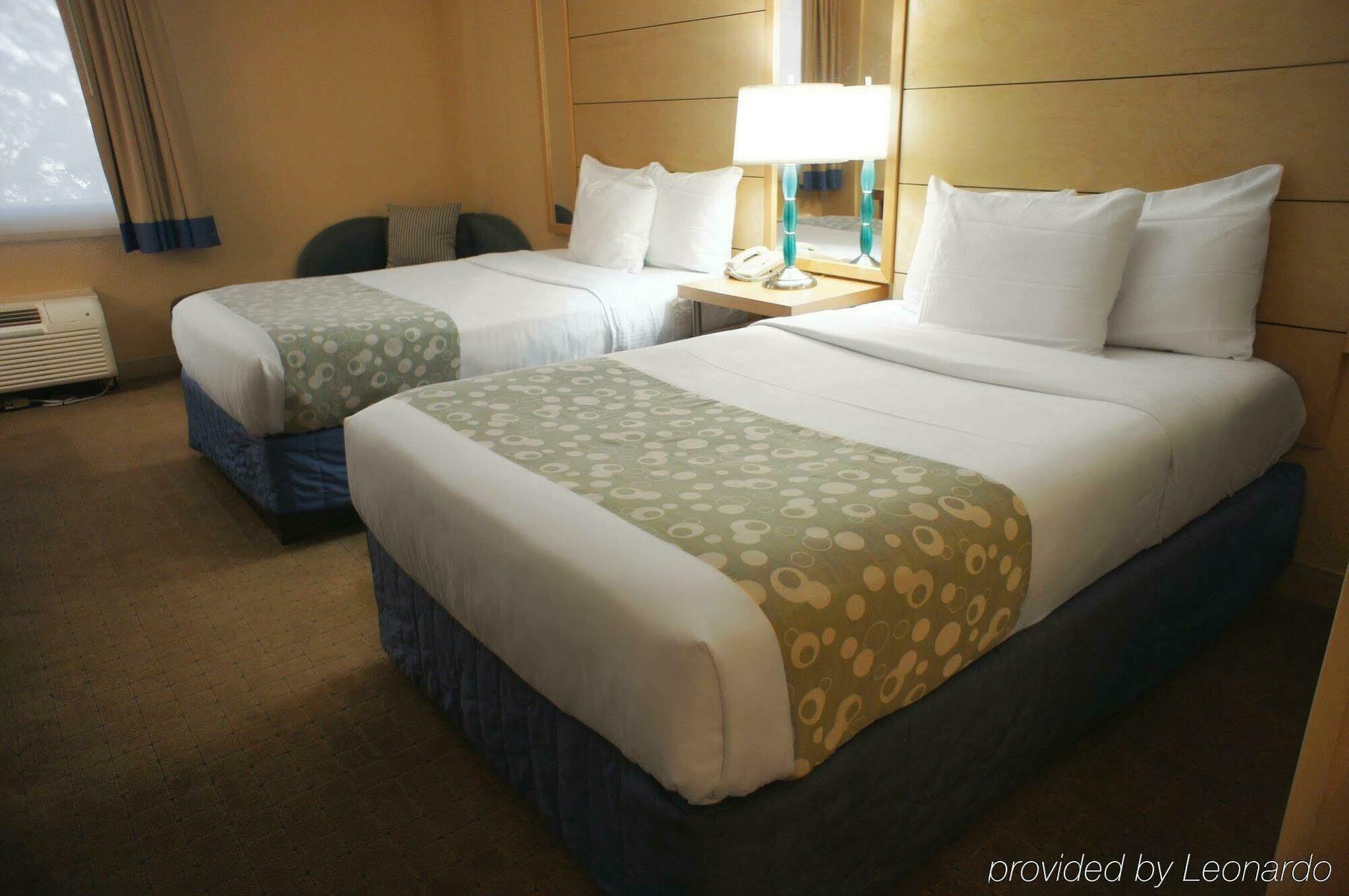 La Quinta by Wyndham Fort Lauderdale Tamarac Bagian luar foto