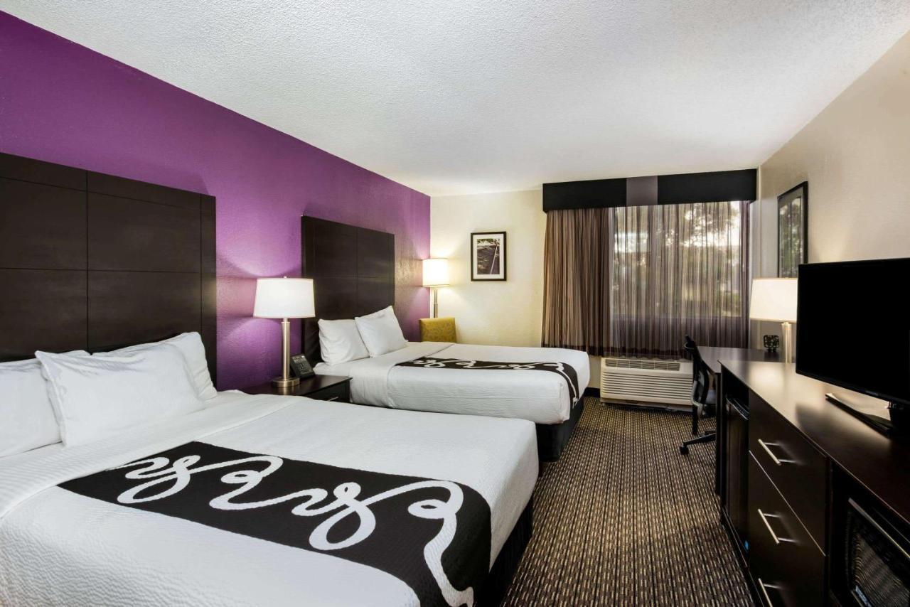 La Quinta by Wyndham Fort Lauderdale Tamarac Bagian luar foto